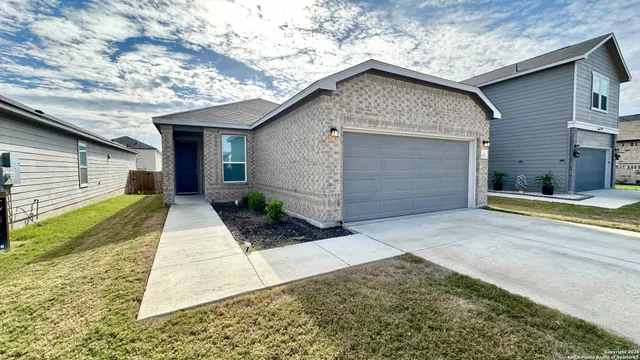 $1,800 | 11522 Hocus Pocus, San Antonio, TX 78245