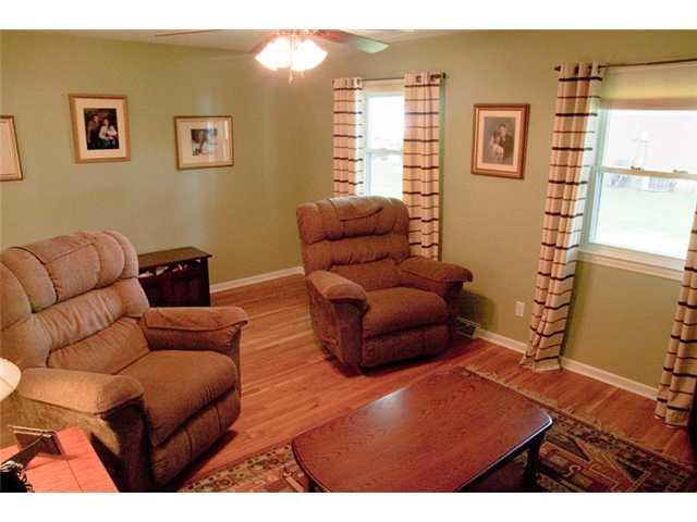 849 Reda Road Indianapolis, IN 46227 - Photo 5 of 19 Gallery Image 5