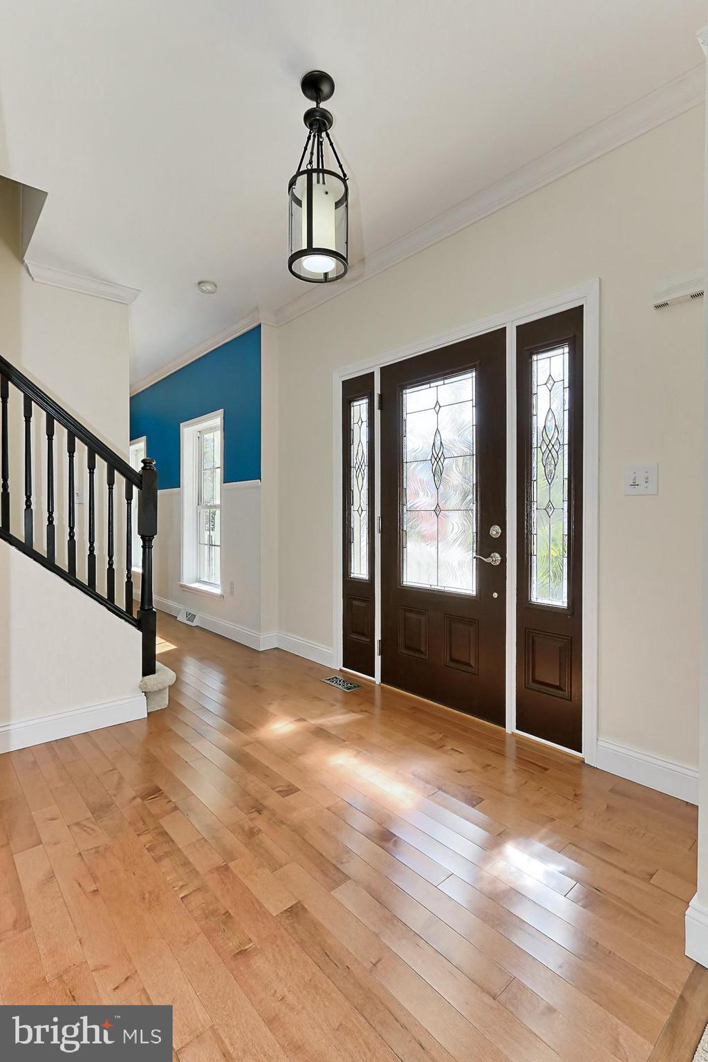 38834 Lime Kiln Road Leesburg, VA 20175 - Photo 10 of 57 Foyer