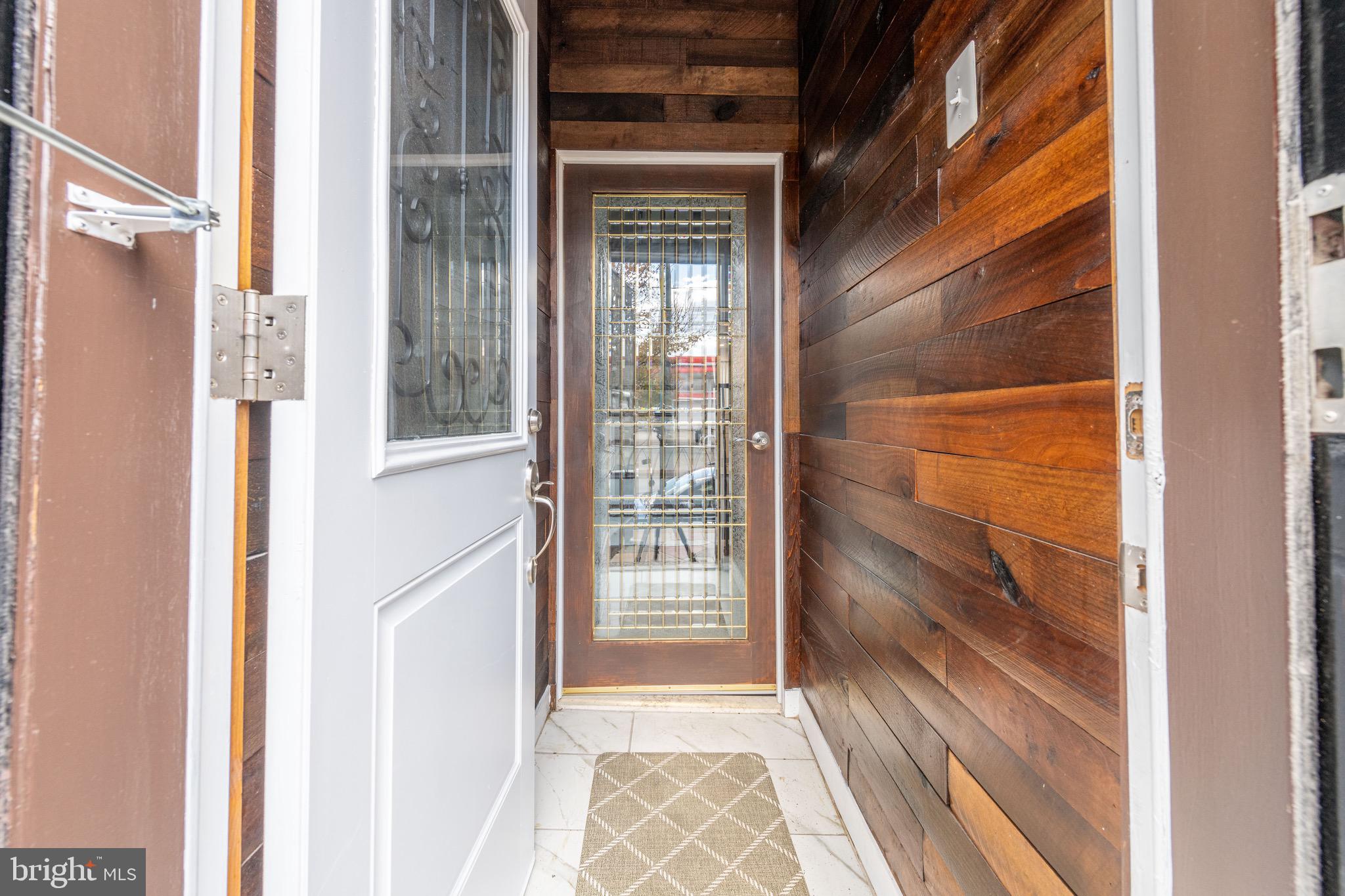 1037 Snyder Avenue Philadelphia, PA 19148 - Photo 2 of 25