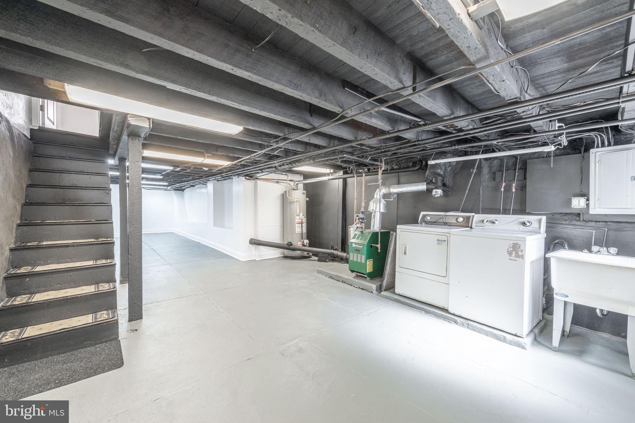 1037 Snyder Avenue Philadelphia, PA 19148 - Photo 24 of 25