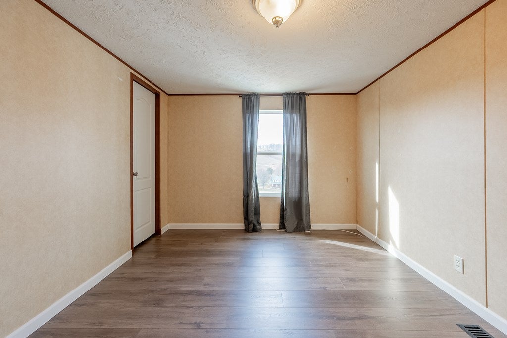 1436 Fort Chiswell Road Max Meadows, VA 24360 - Photo 32 of 56 Gallery Image 32