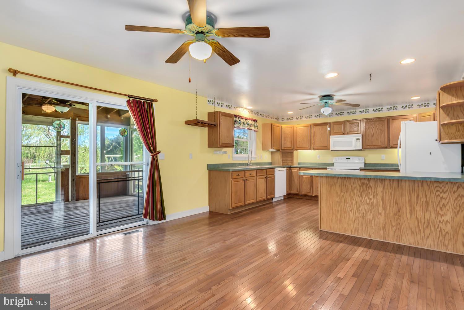 108 Ruthsburg Drive Centreville, MD 21617 - Photo 7 of 39 KITCHEN