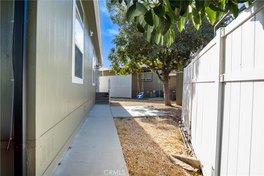 7101 Rosecrans Avenue, Unit 137 Paramount, CA 90723 - Photo 23 of 30 a view of a back yard of the house