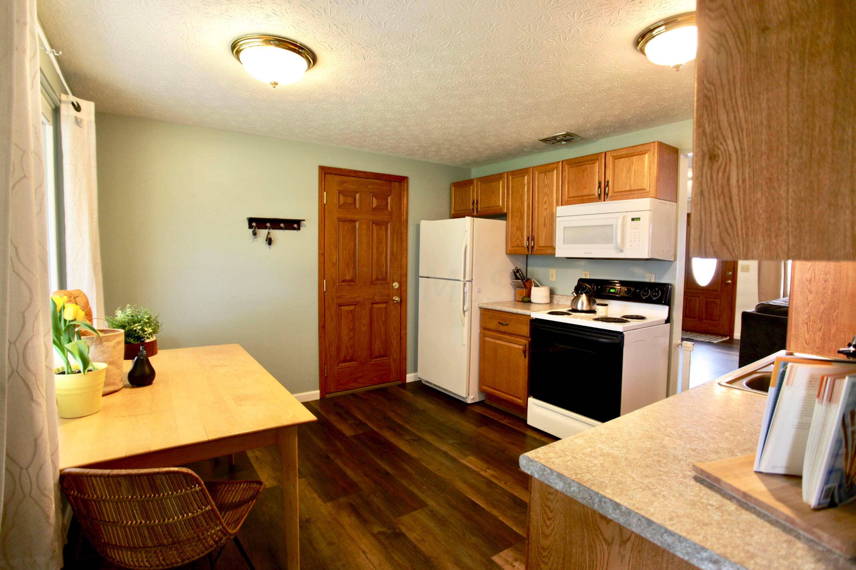593 Mowrer Road Circleville, OH 43113 - Photo 9 of 20 730EB8A3-7496-46A1-83C0-E4749E498B24_1_2