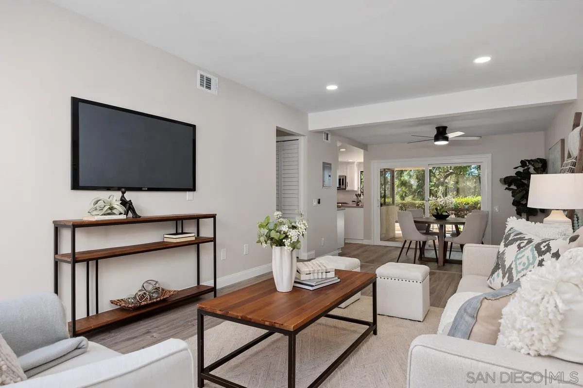 1355 Sun Valley Road Solana Beach, CA 92075 - Photo 16 of 37 Family Room