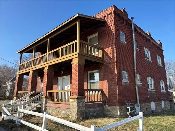 $1,036,800 | 2819 East 63rd Street, Kansas City, MO 64130
