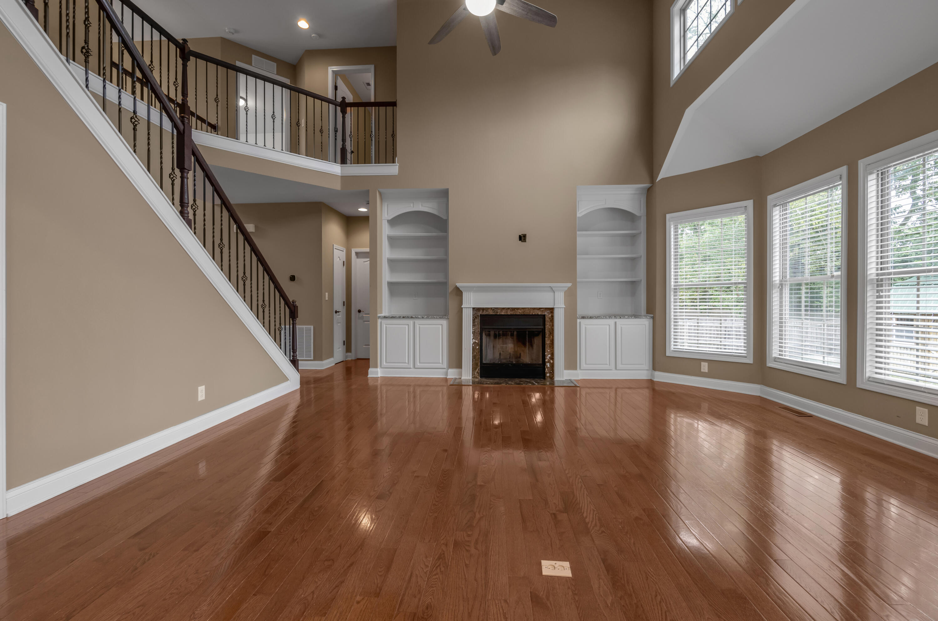 521 Raven Road Versailles, KY 40383 - Photo 19 of 82 Living Room