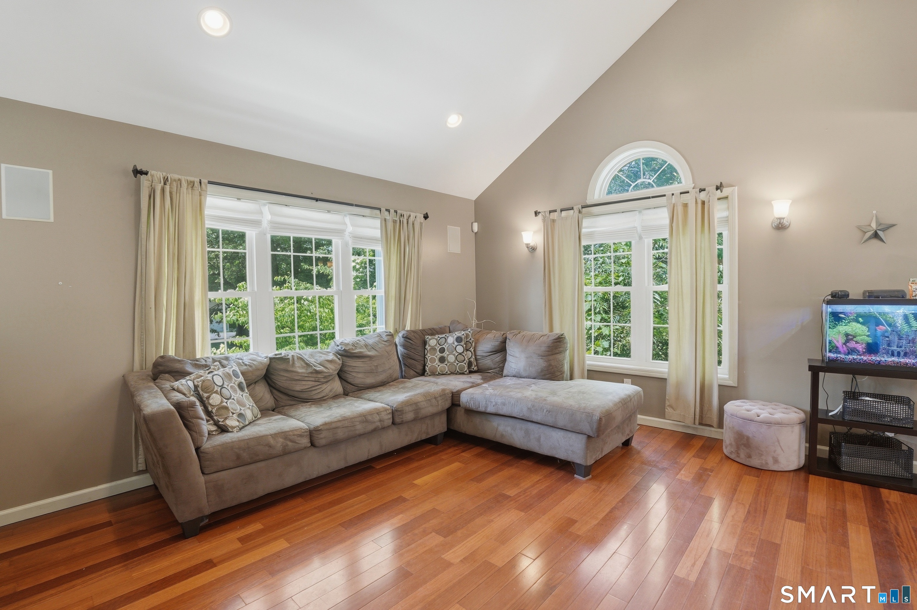 26 South Plains Road Southington, CT 06489 - Photo 4 of 39