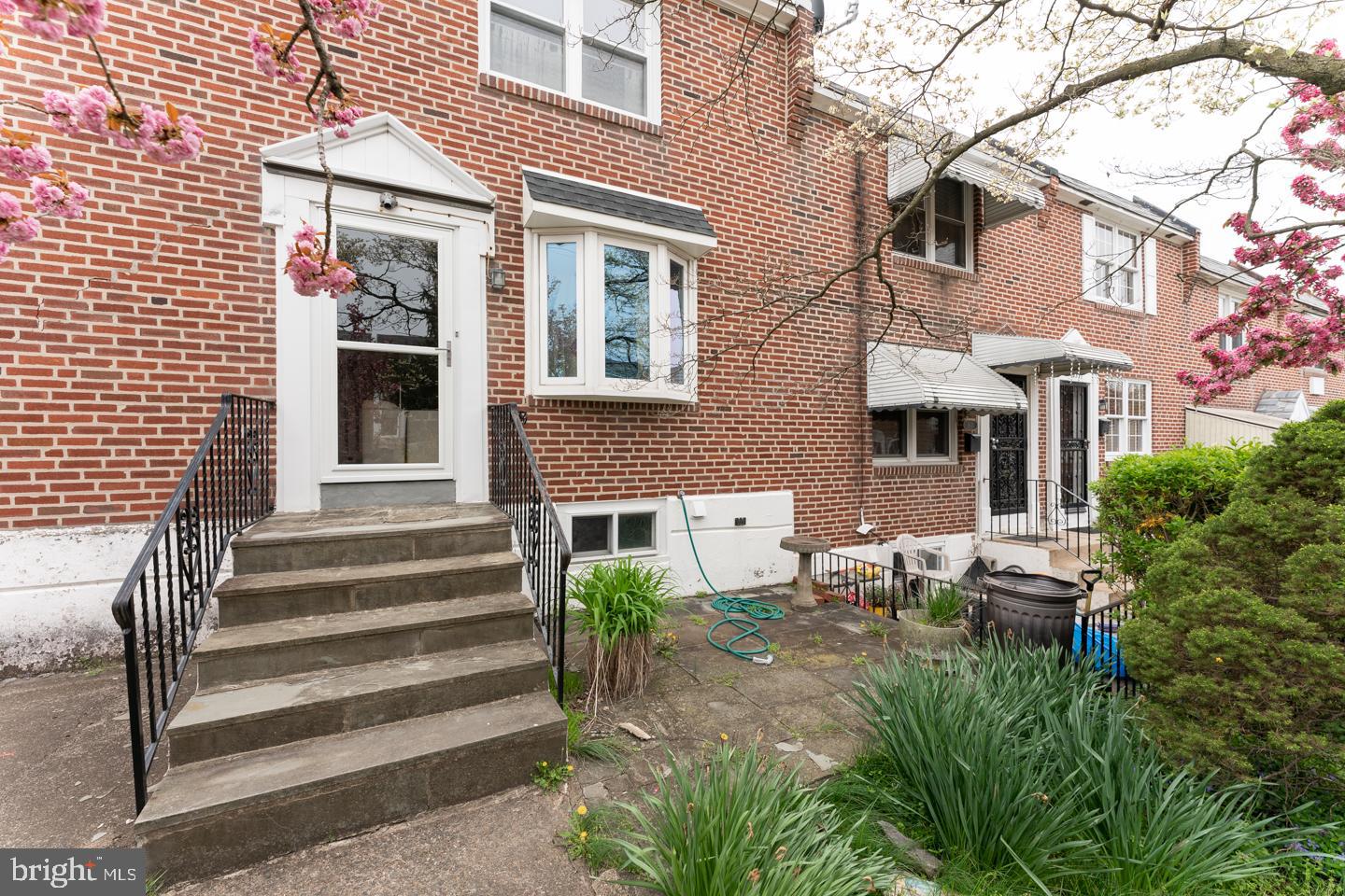 1643 Merribrook Road Philadelphia, PA 19151 - Photo 3 of 30 Gallery Image 3