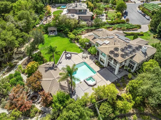 $12,888,888 | 20040 Spaich Court, Saratoga, CA 95070