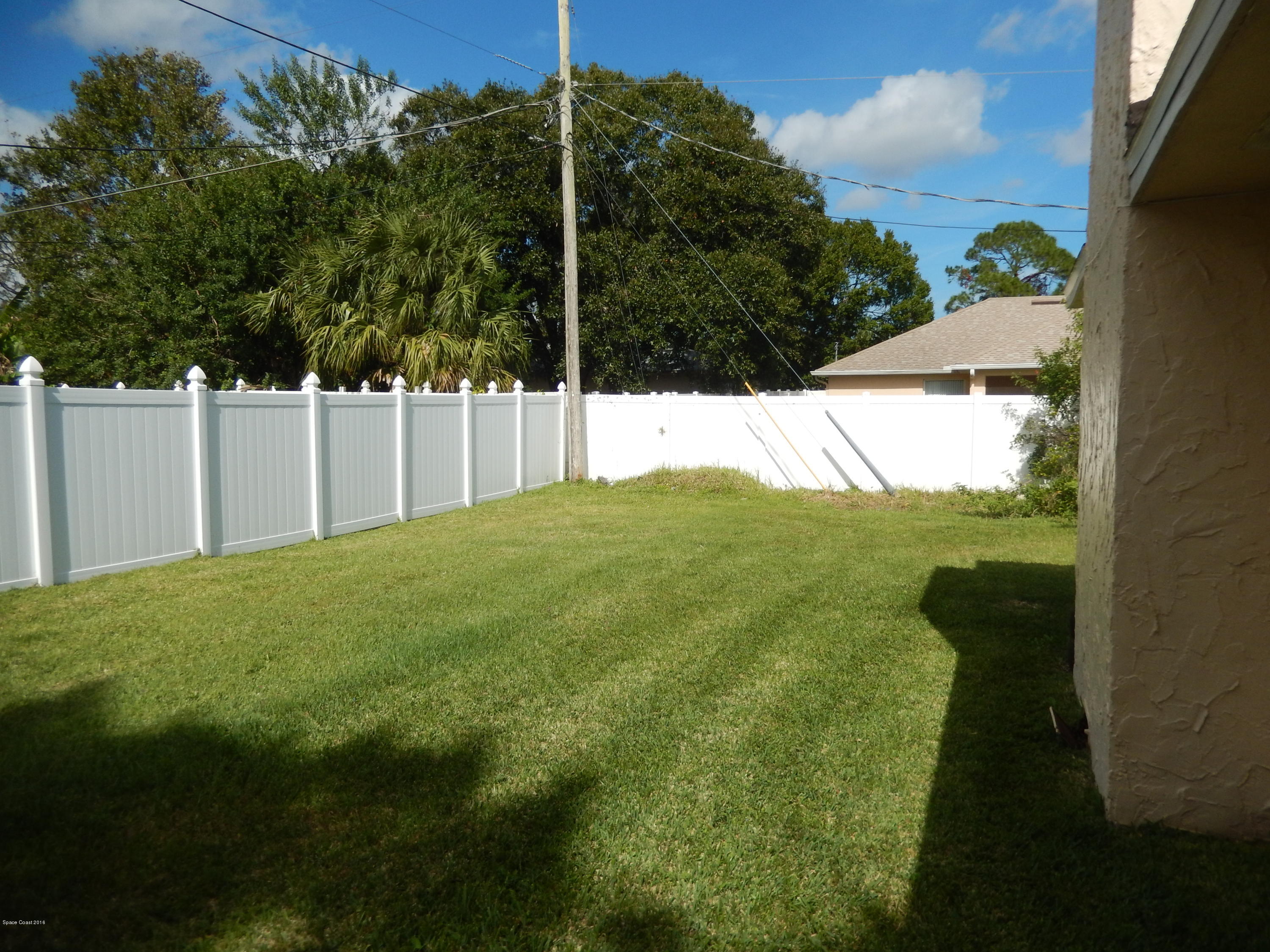184 Benchor Road Northwest Palm Bay, FL 32907 - Photo 5 of 18 DSCN0612