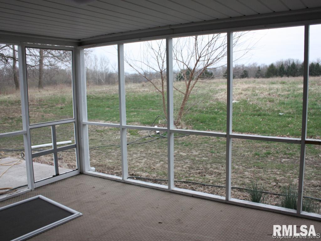 320 Meadowbrook Road Springfield, IL 62711 - Photo 11 of 13
