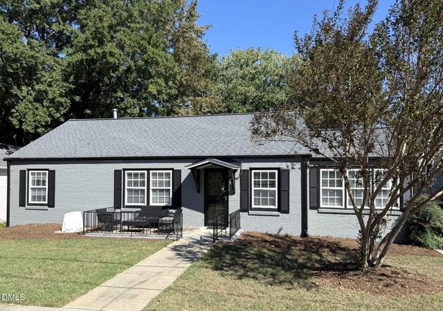 $600,000 | 202 West Chatham Street, Apex, NC 27502