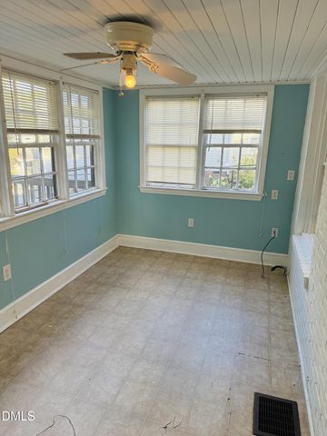 $600,000 | 202 West Chatham Street, Apex, NC 27502