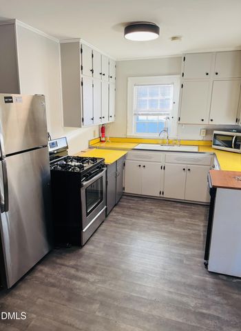 $600,000 | 202 West Chatham Street, Apex, NC 27502