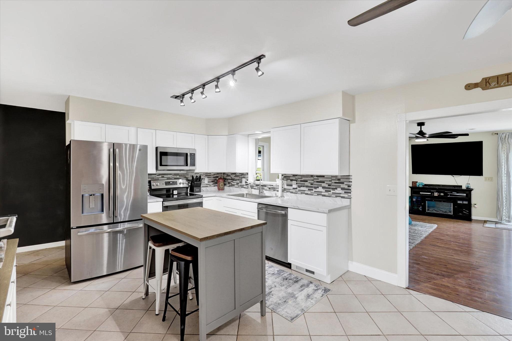 1352 Bair Road Bainbridge, PA 17502 - Photo 8 of 51