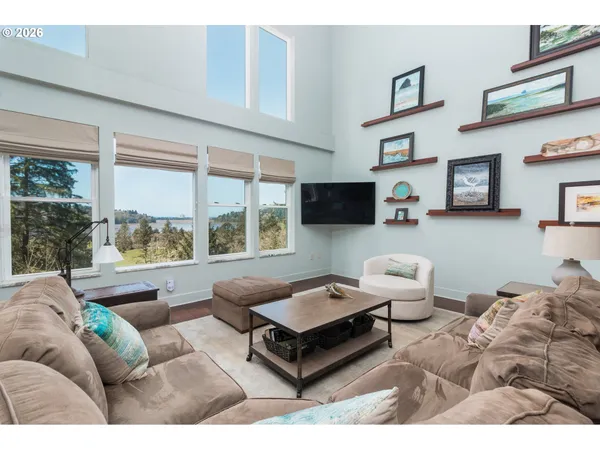 $1,325,000 | 40195 Little Nestucca River Road, Cloverdale, OR 97112