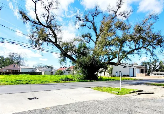 $139,000 | 117 St Rose Avenue, St. Rose, LA 70087