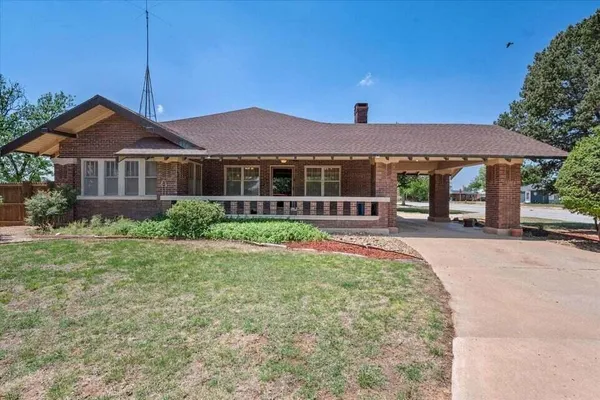 $230,000 | 114 Watts Avenue, Ralls, TX 79357