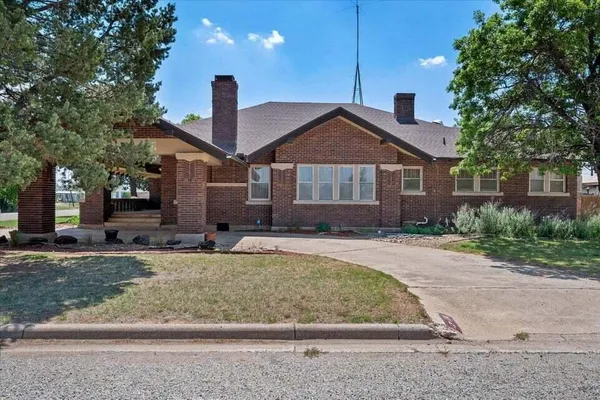 $230,000 | 114 Watts Avenue, Ralls, TX 79357