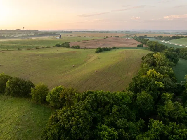 $496,400 | West 73rd Street, Orrick, MO 64077