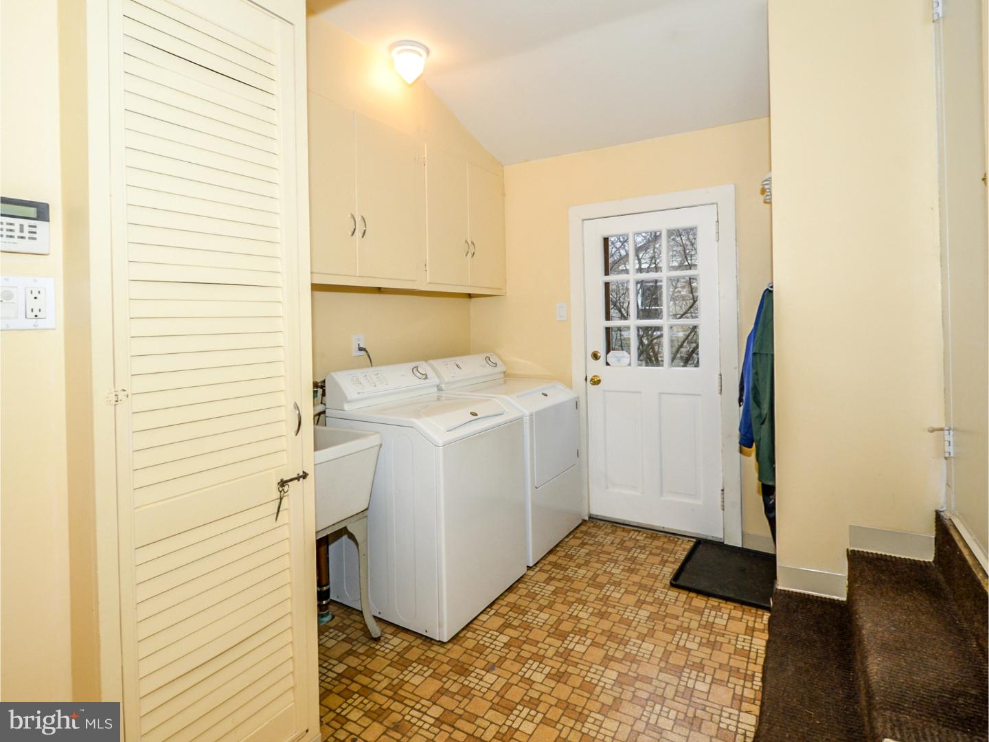 1624 Huntingdon Road Abington, PA 19001 - Photo 18 of 20 Gallery Image 18