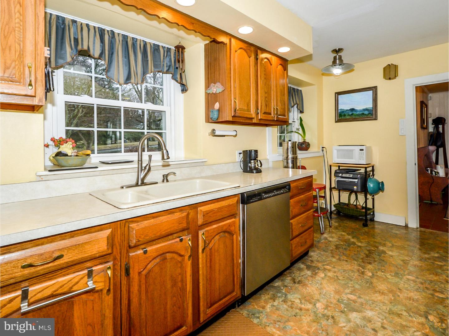 1624 Huntingdon Road Abington, PA 19001 - Photo 10 of 20 Gallery Image 10