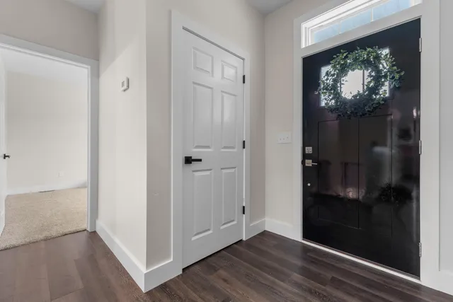 $375,000 | 245 Auseon Court, Hillsdale, MI 49242