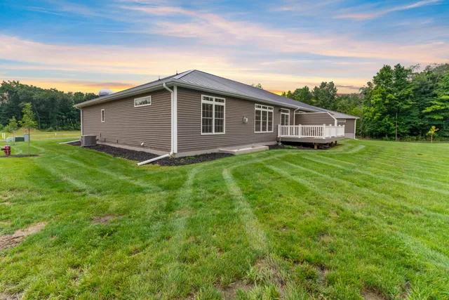 $375,000 | 245 Auseon Court, Hillsdale, MI 49242