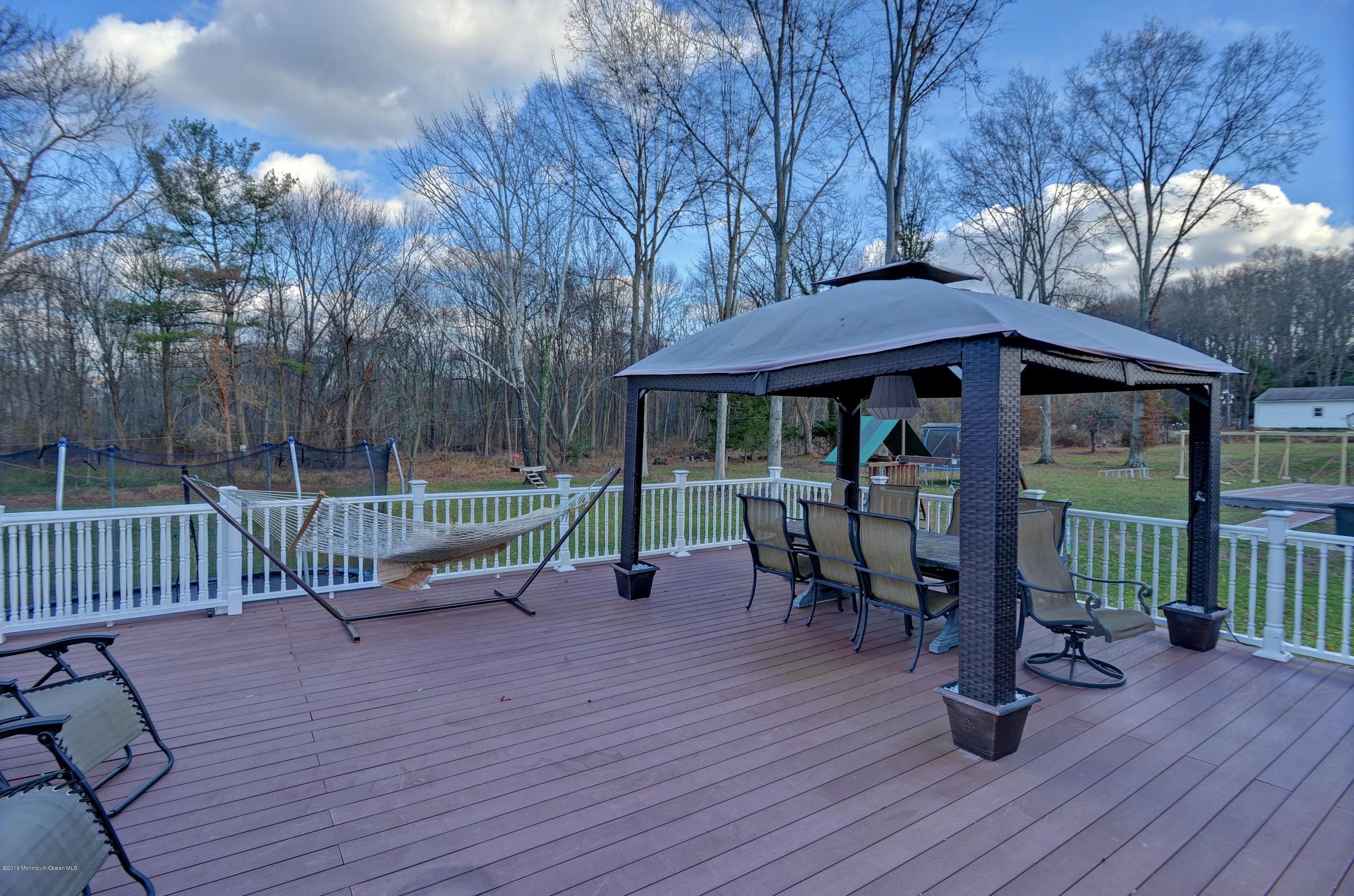 3 Ridge Road Morganville, NJ 07751 - Photo 6 of 21 Deck