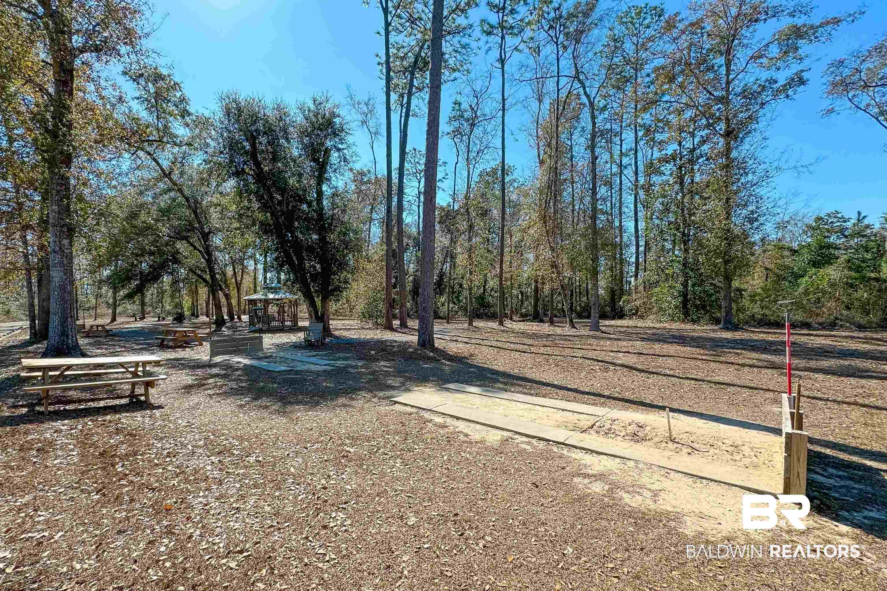 218 Hemingway Loop Foley, AL 36535 - Photo 38 of 39 View of yard