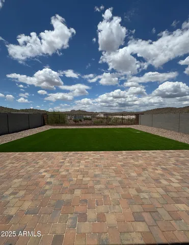 $2,950 | 13426 West Eagle Feather Road, Peoria, AZ 85383