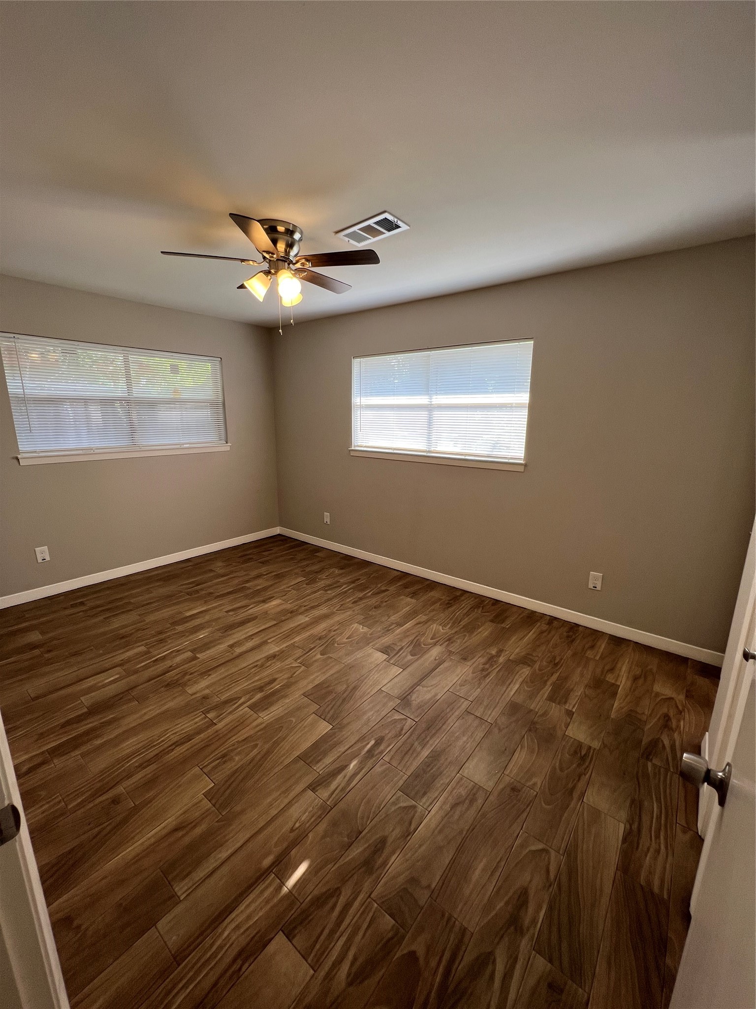 10503 Homestead Road Houston, TX 77016 - Photo 14 of 26 Gallery Image 14