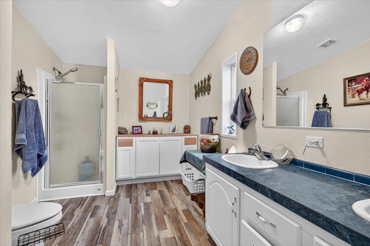 483 Wren Ridge Drive Eagle Point, OR 97524 - Photo 13 of 34 16-16