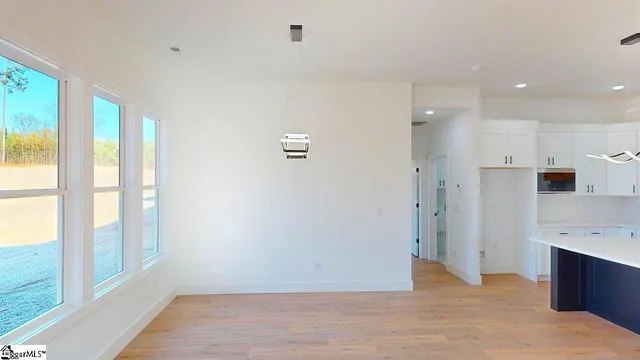 $339,900 | 269 State Rd S-42-742, Wellford, SC 29385