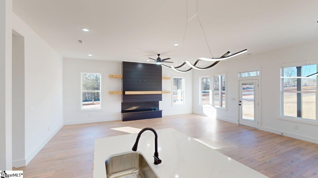 269 State Rd S-42-742 Wellford, SC 29385 - Photo 8 of 39 Gallery Image 8