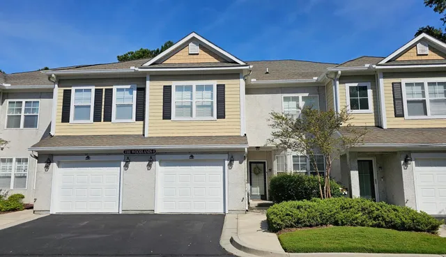 $329,000 | 2450 Marsh Glen Drive, Unit 913, North Myrtle Beach, SC 29582