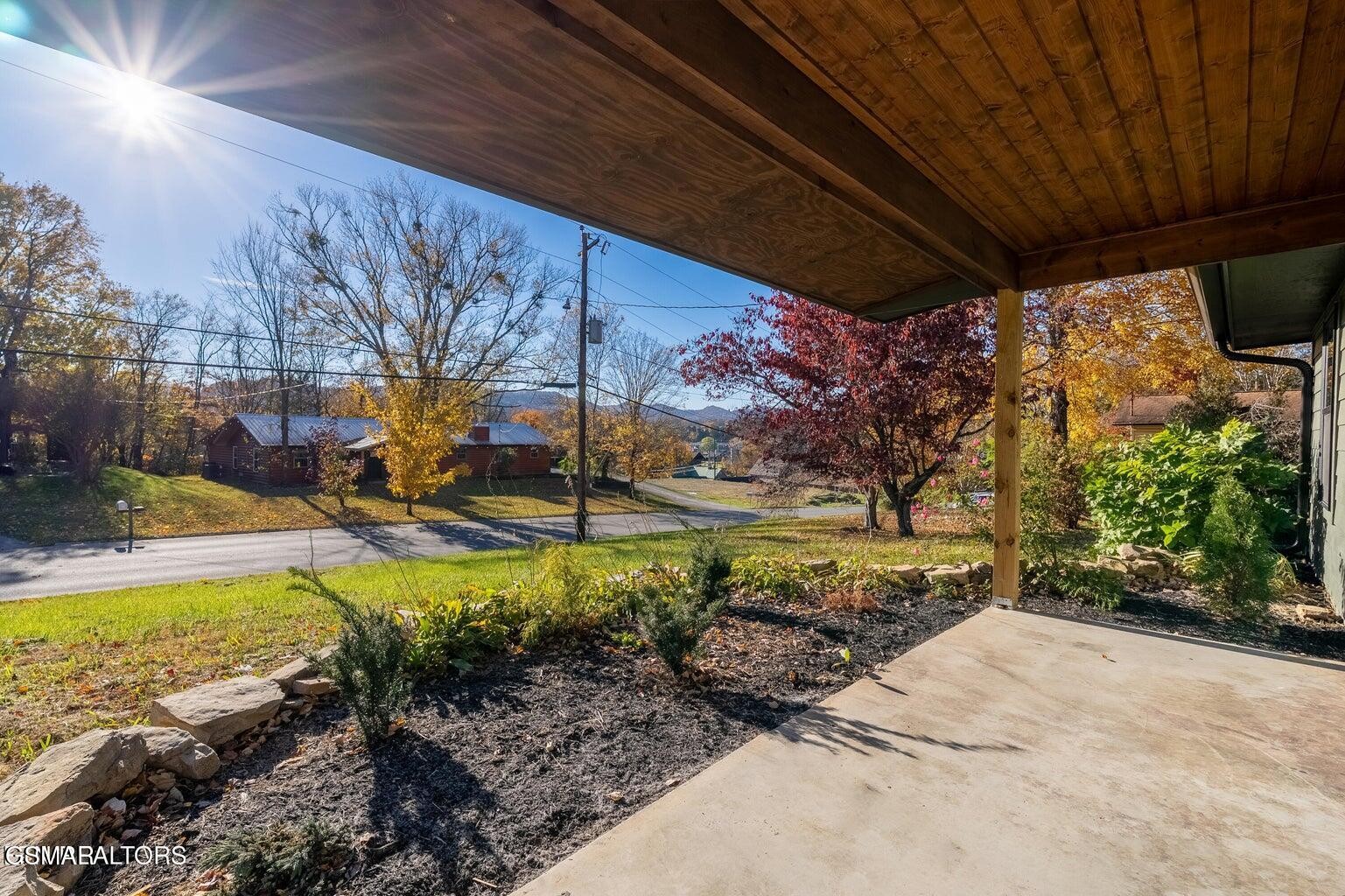 4015 Hitching Post Road Pigeon Forge, TN 37863 - Photo 5 of 53 Gallery Image 5