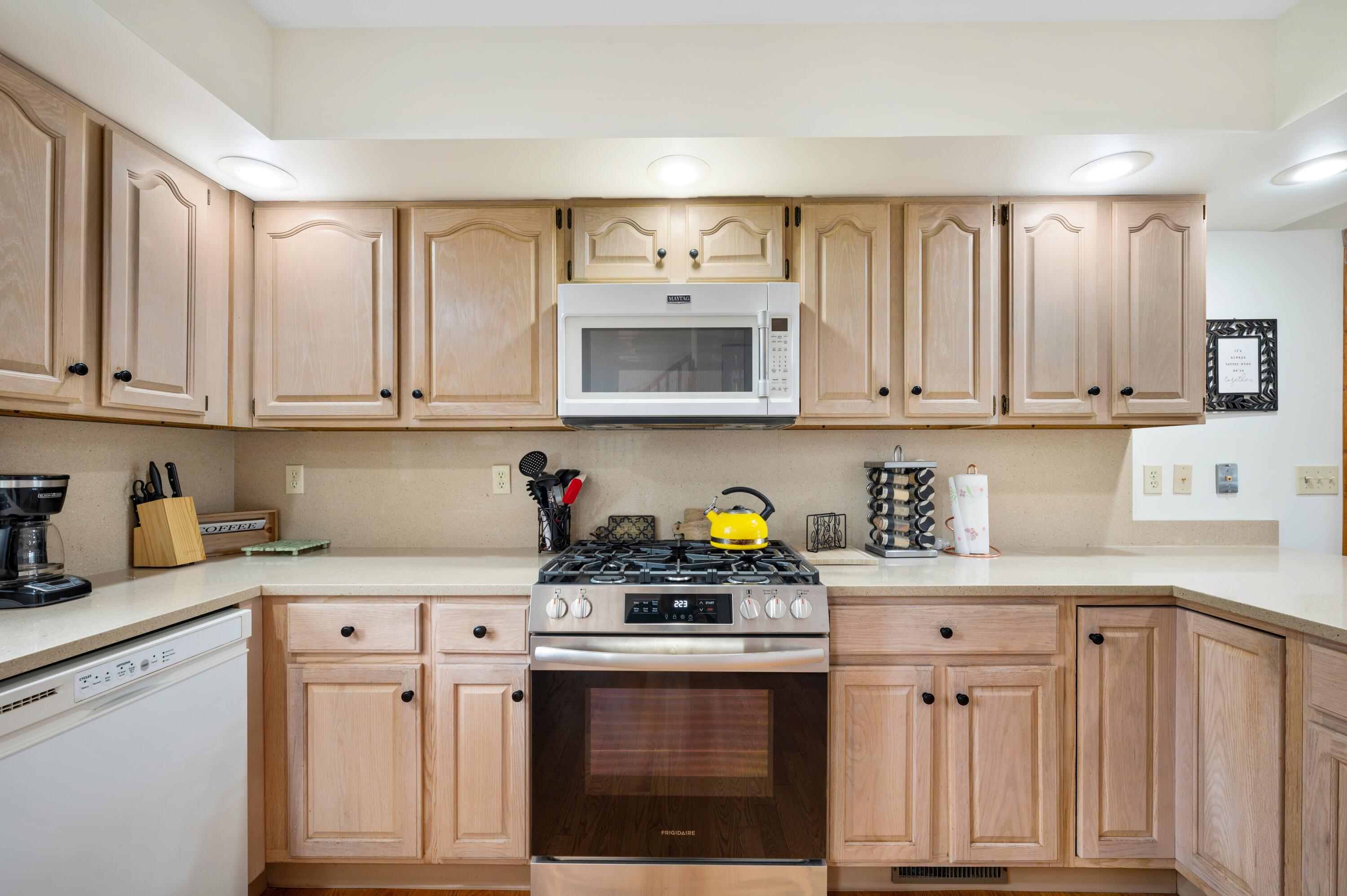 6981 Wil-O-Paw Road Coloma, MI 49038 - Photo 7 of 40 a8