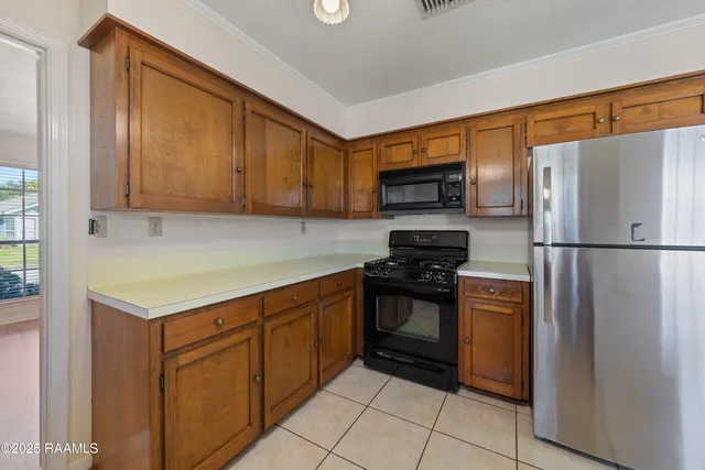 $240,000 | 100 Papwood Circle, Lafayette, LA 70503