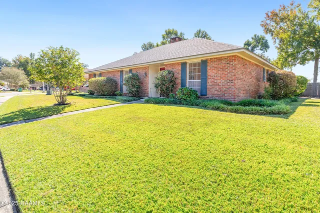 $240,000 | 100 Papwood Circle, Lafayette, LA 70503