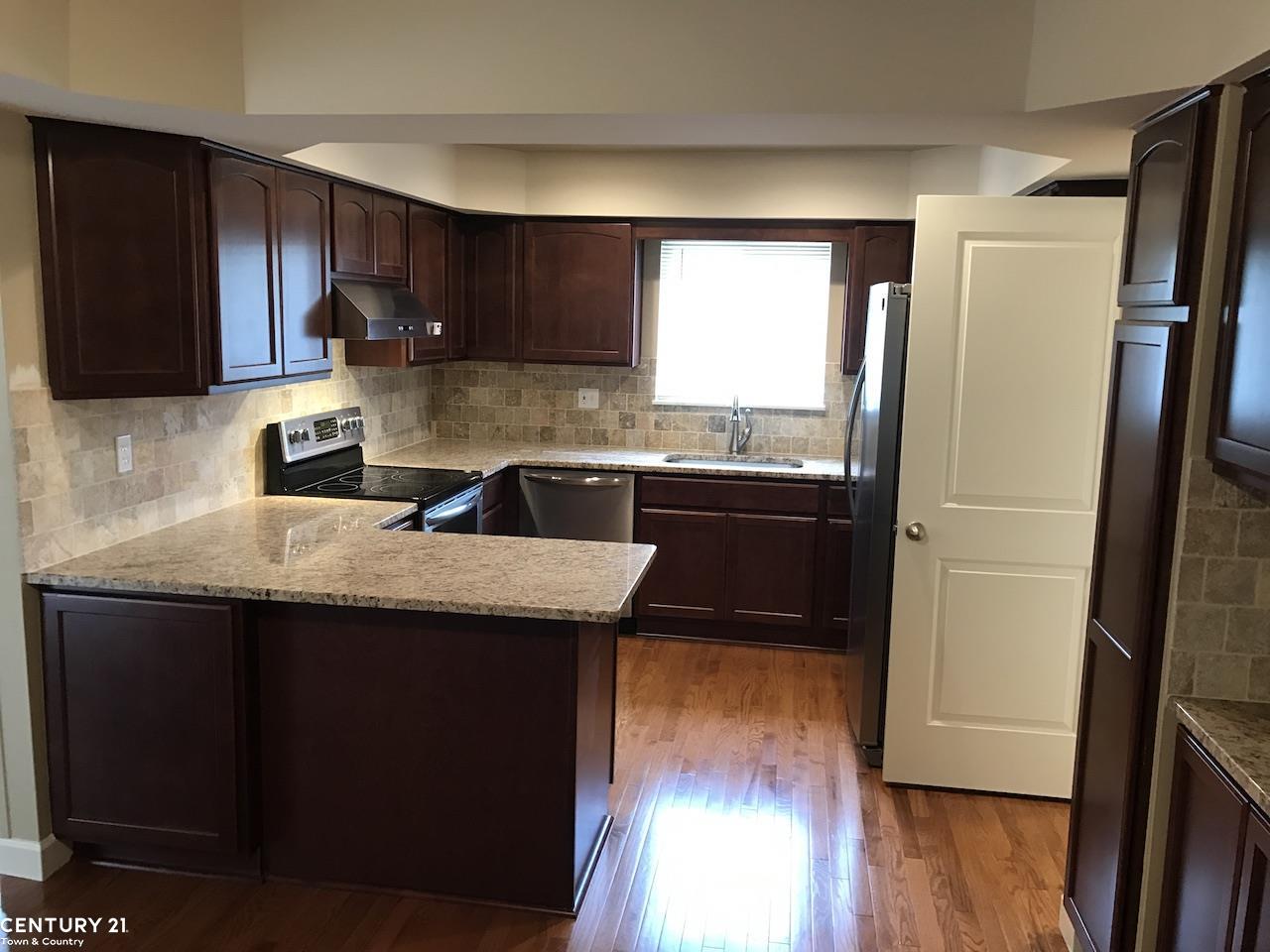16460 Faulman Road Clinton Township, MI 48035 - Photo 7 of 27