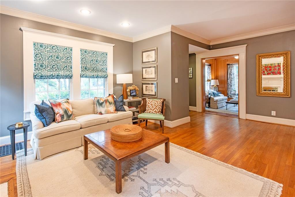 573 Collier Road Northwest Atlanta, GA 30318 - Photo 8 of 58