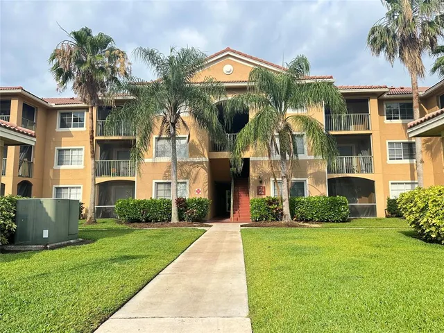 $1,595 | 3740 Northwest Adriatic Lane, Unit 305, Jensen Beach, FL 34957