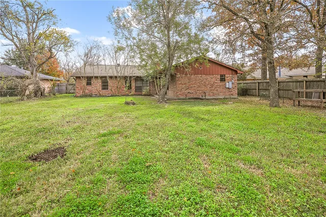 $300,000 | 2505 Sumter Drive, College Station, TX 77845