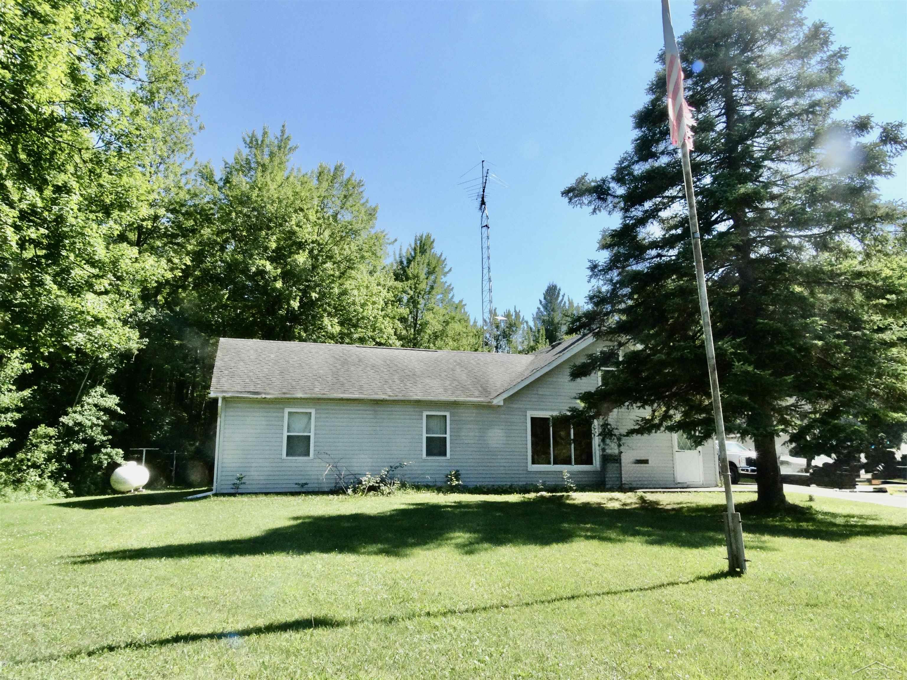 837 West Jose Road Omer, MI 48749 - Photo 1 of 20 50197678-9e8b4f6b-3c98-4f2a-930c-2c8ab262da5a.JPG