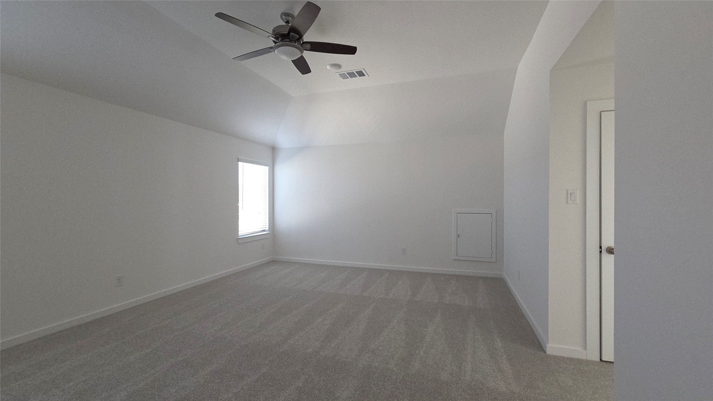 5847 Sunrise Btm Lane Fulshear, TX 77441 - Photo 14 of 21 a view of room with window and ceiling fan