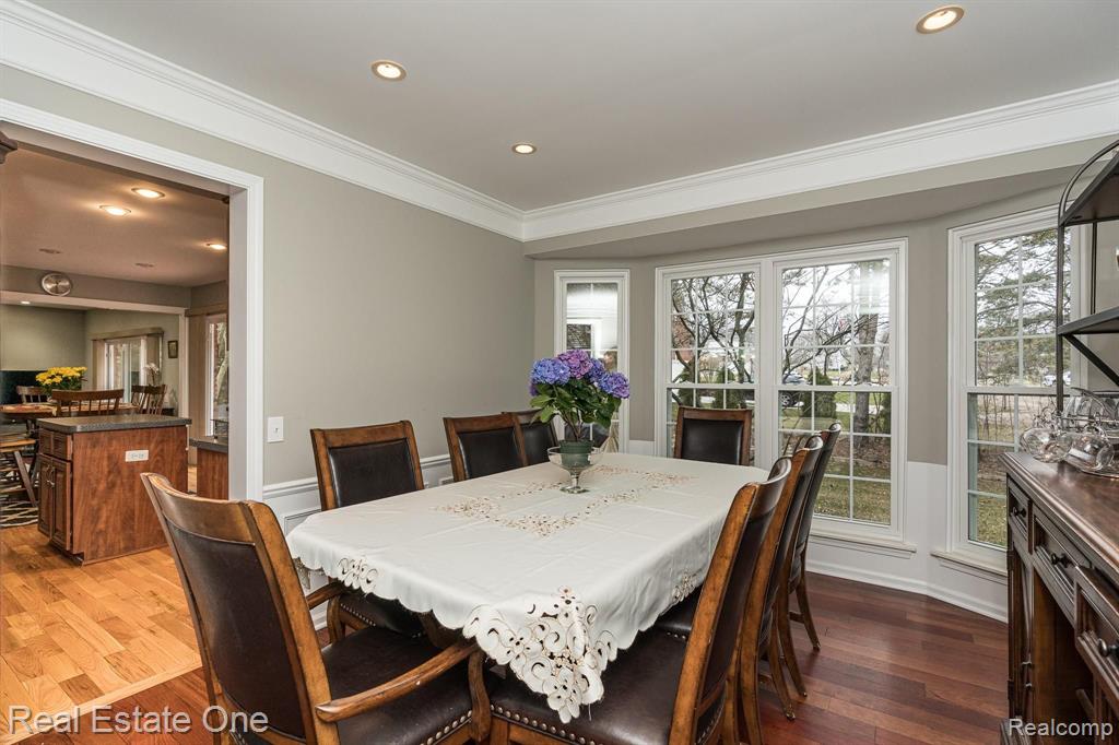 187 Saxon Court Rochester Hills, MI 48307 - Photo 11 of 47