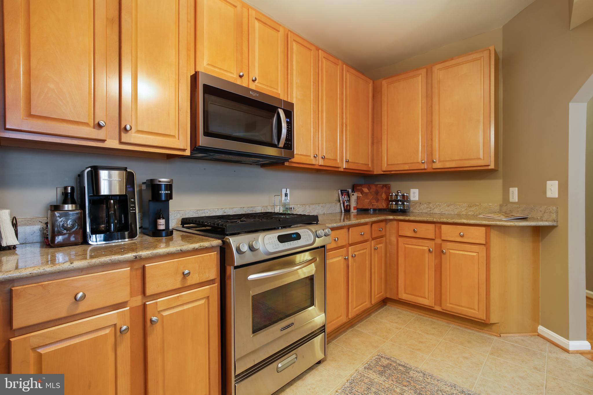 12001 Market Street, Unit 382 Reston, VA 20190 - Photo 27 of 74 Kitchen